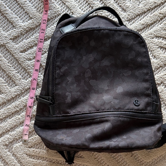 lululemon athletica Camo Black small Backpack